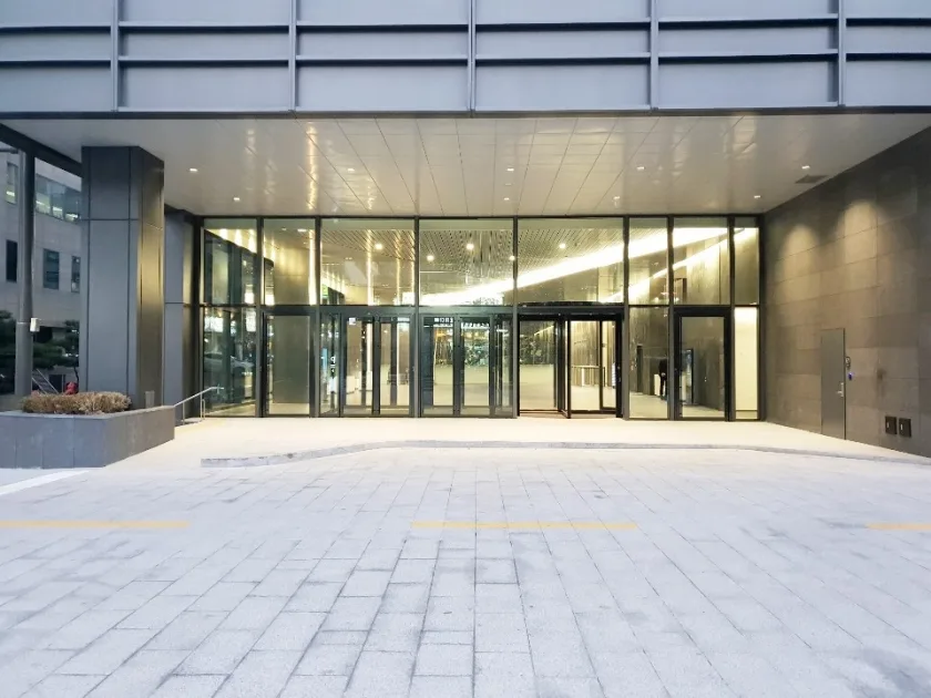 빗썸금융타워(구,강남N타워) 로비·출입구